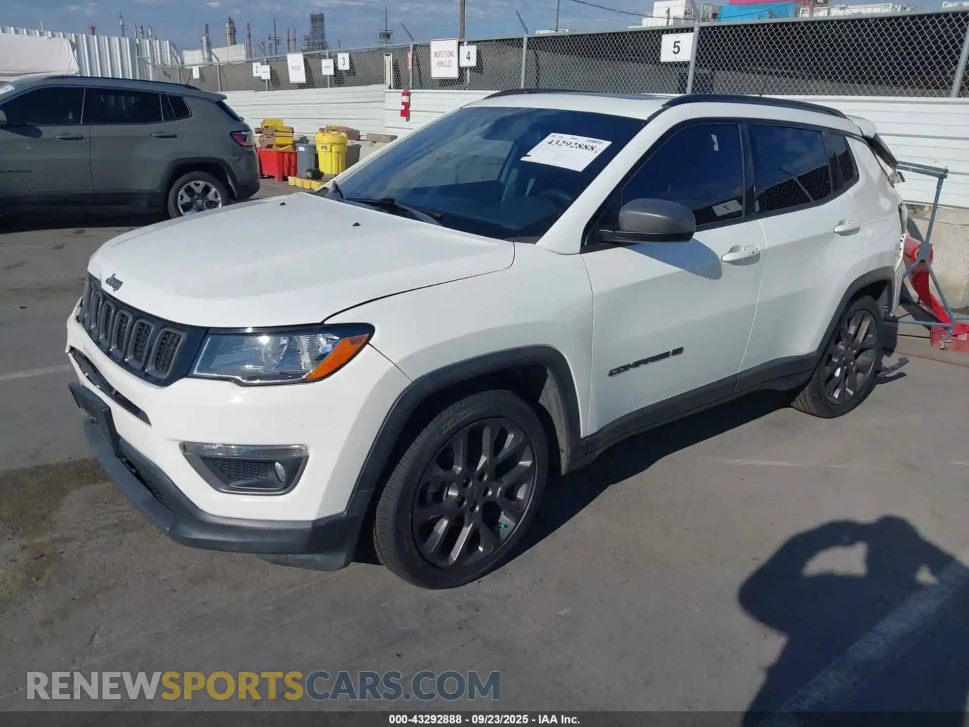 2 Photograph of a damaged car 3C4NJCEB2MT561291 JEEP COMPASS 2021