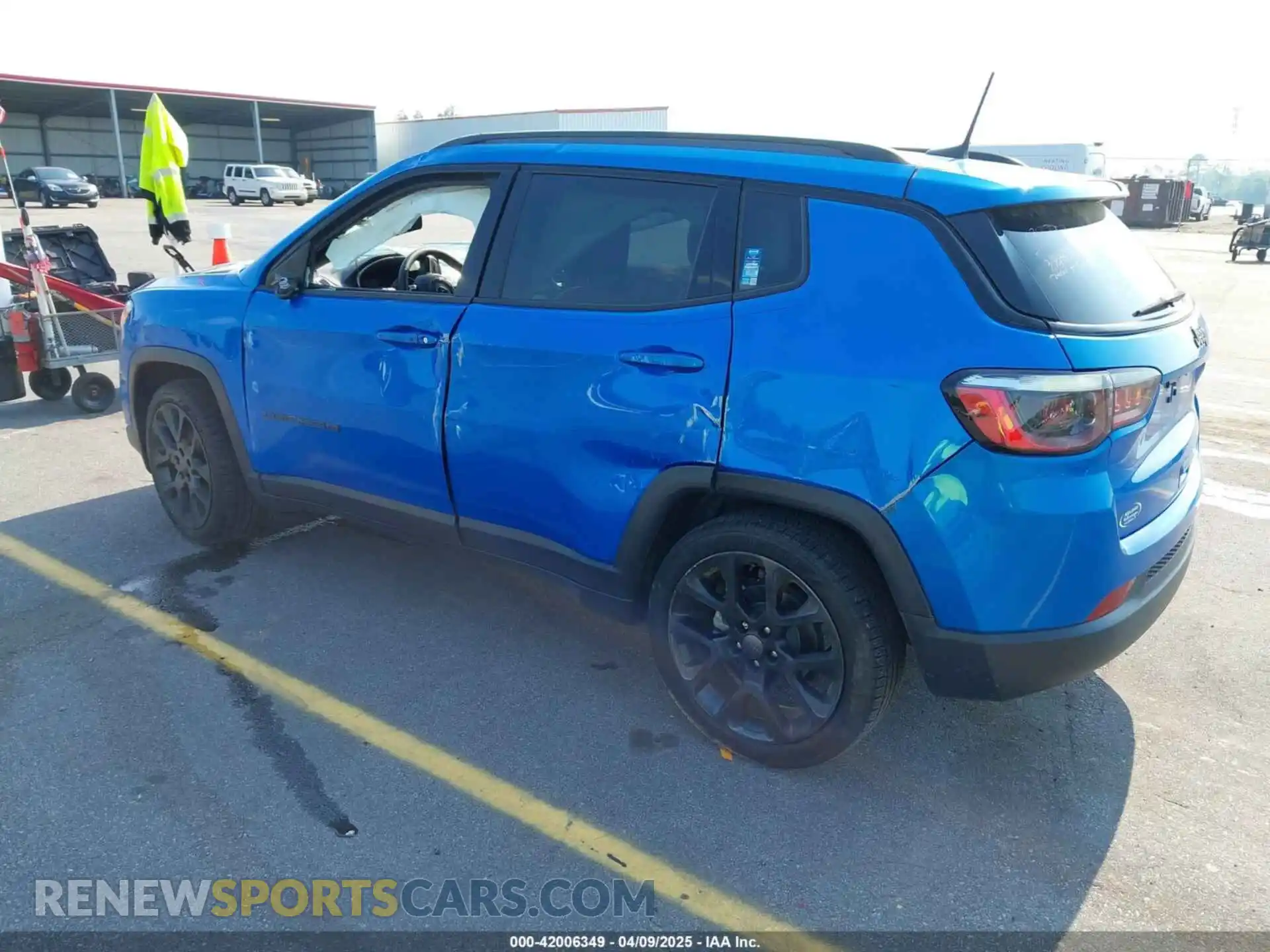 3 Photograph of a damaged car 3C4NJCEB3MT531703 JEEP COMPASS 2021