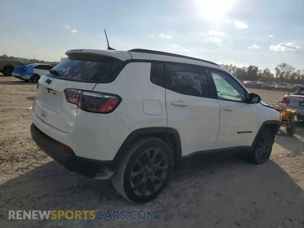 3 Photograph of a damaged car 3C4NJCEB3MT550073 JEEP COMPASS 2021