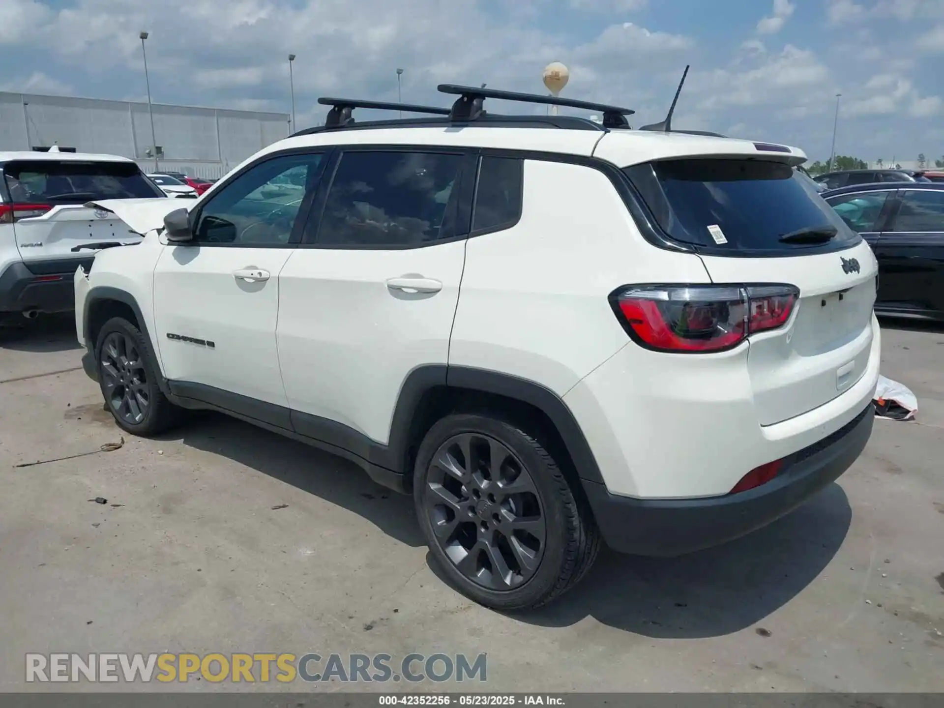 3 fotografías del automóvil dañado 3C4NJCEB6MT549130 JEEP COMPASS 2021