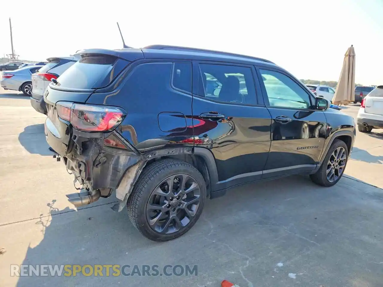 3 fotografías del automóvil dañado 3C4NJCEB6MT550021 JEEP COMPASS 2021