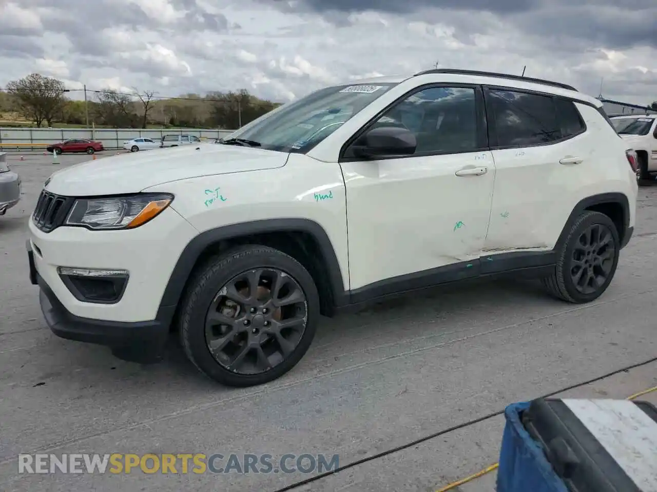 1 Photograph of a damaged car 3C4NJCEB7MT535933 JEEP COMPASS 2021