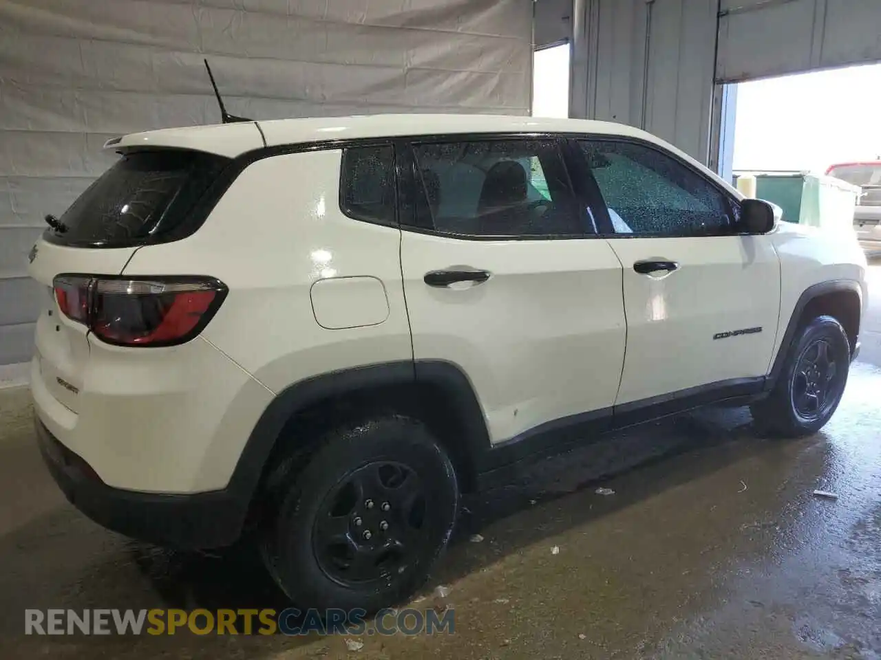 3 Photograph of a damaged car 3C4NJDAB8MT549321 JEEP COMPASS 2021