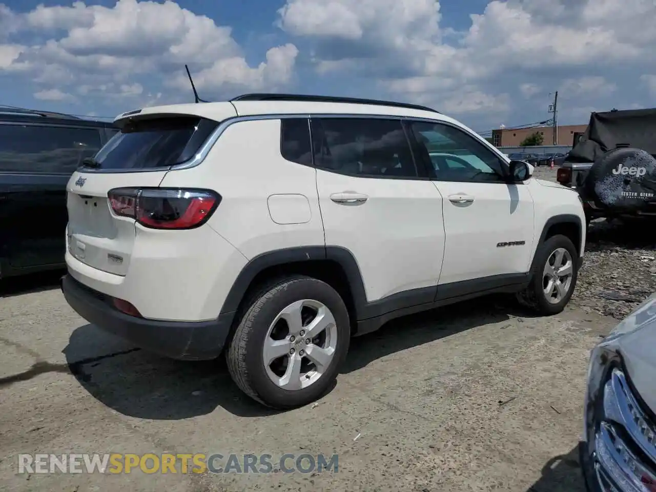 3 Photograph of a damaged car 3C4NJDBB0MT547478 JEEP COMPASS 2021