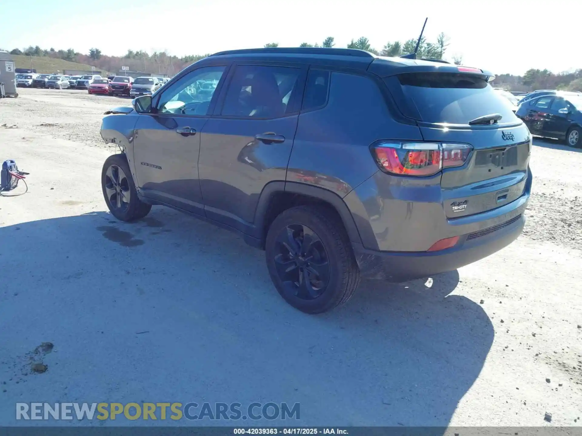 3 Photograph of a damaged car 3C4NJDBB1MT554391 JEEP COMPASS 2021