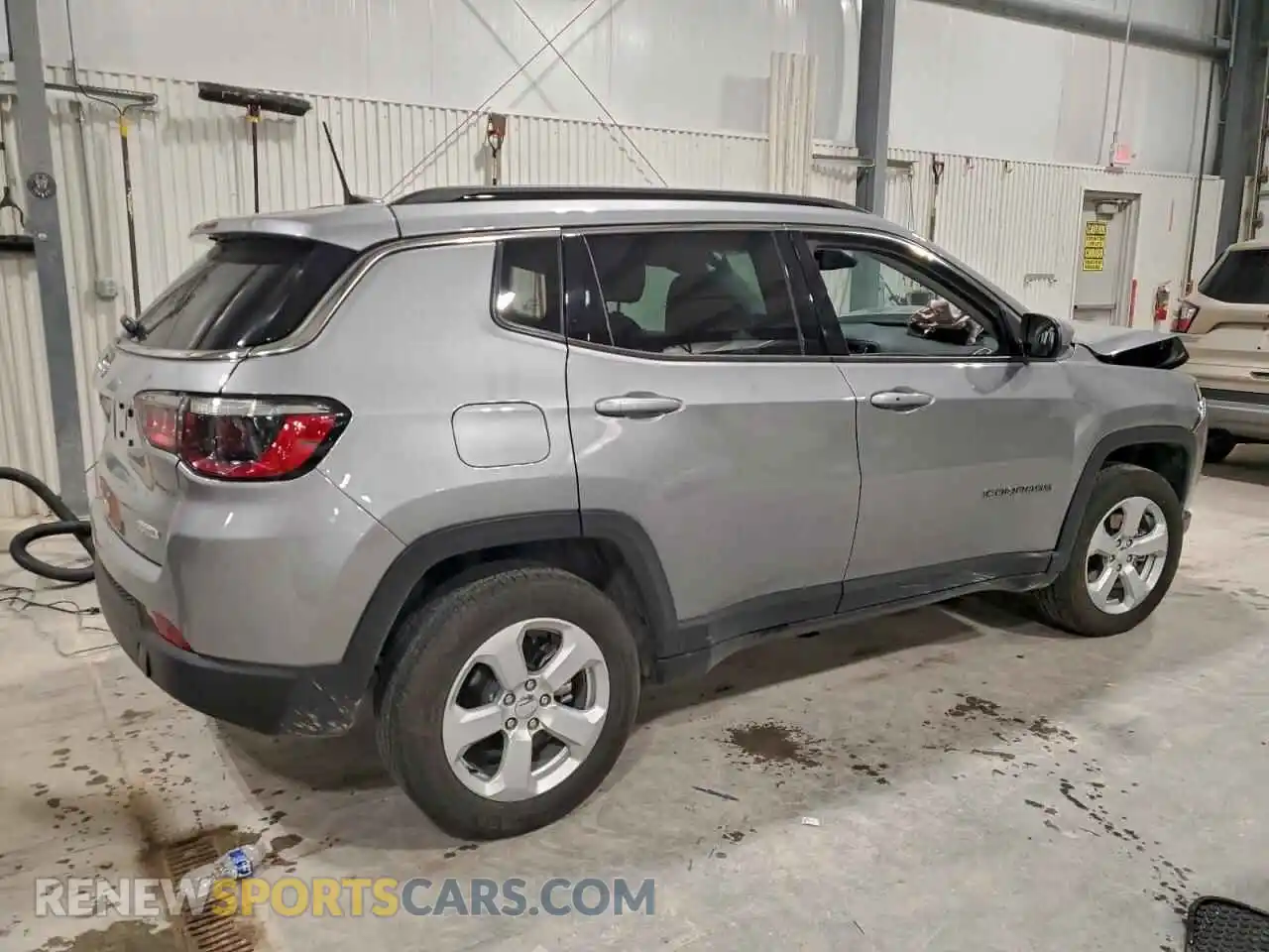 3 Photograph of a damaged car 3C4NJDBB2MT547241 JEEP COMPASS 2021