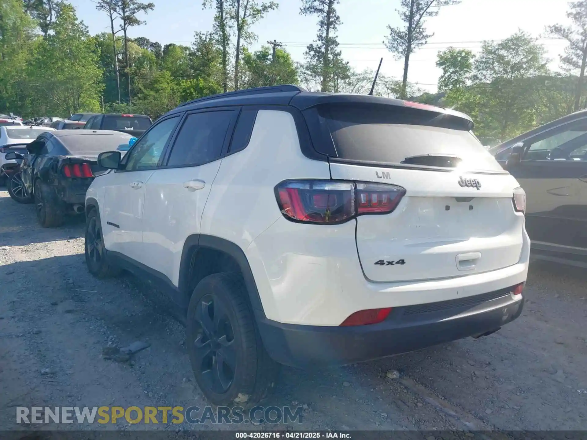 3 Photograph of a damaged car 3C4NJDBB2MT596181 JEEP COMPASS 2021