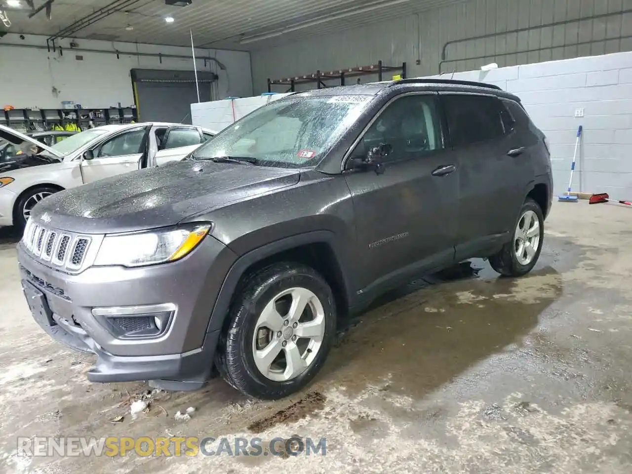 1 Photograph of a damaged car 3C4NJDBB3MT587778 JEEP COMPASS 2021