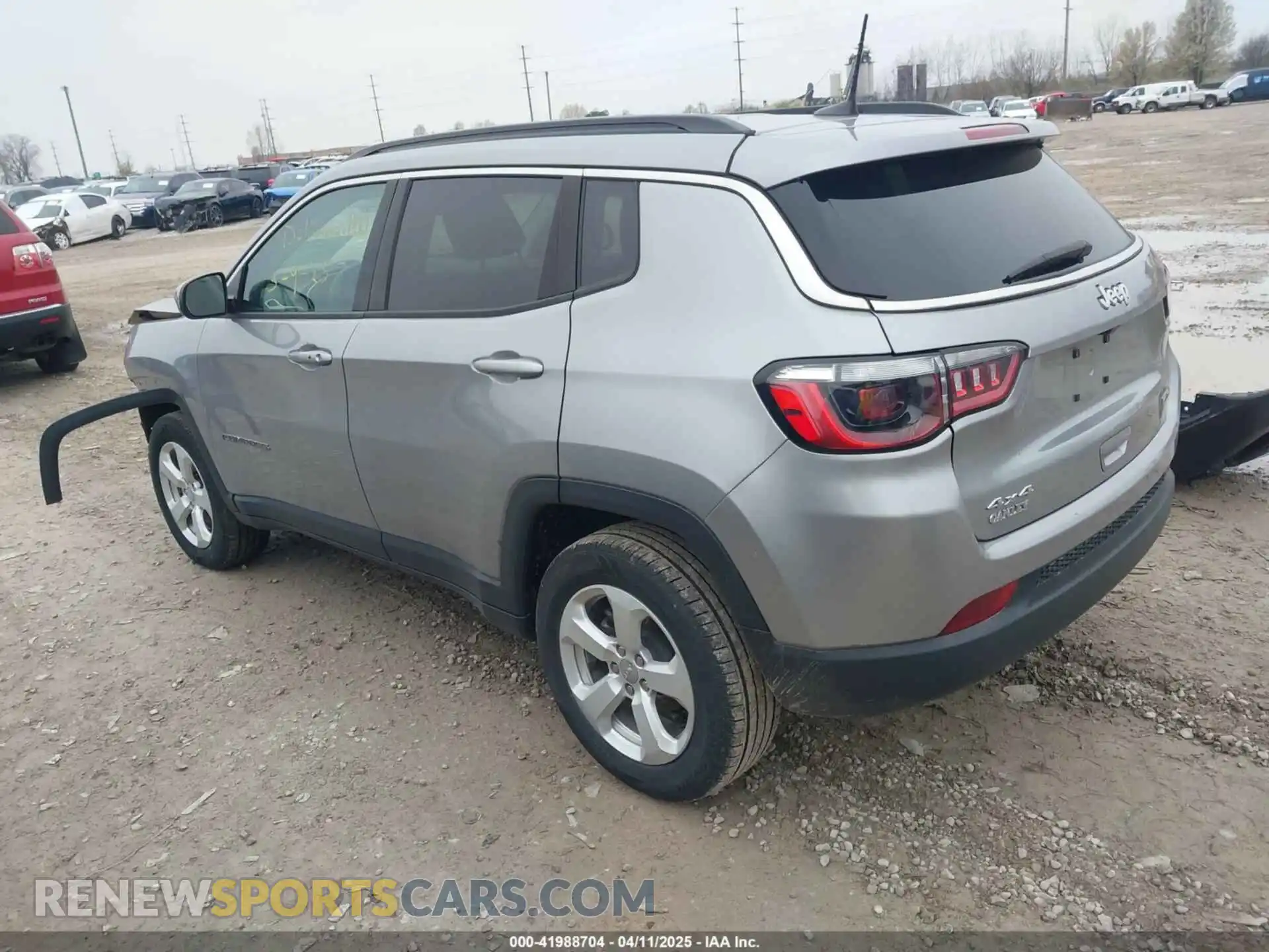 3 Photograph of a damaged car 3C4NJDBB4MT510546 JEEP COMPASS 2021