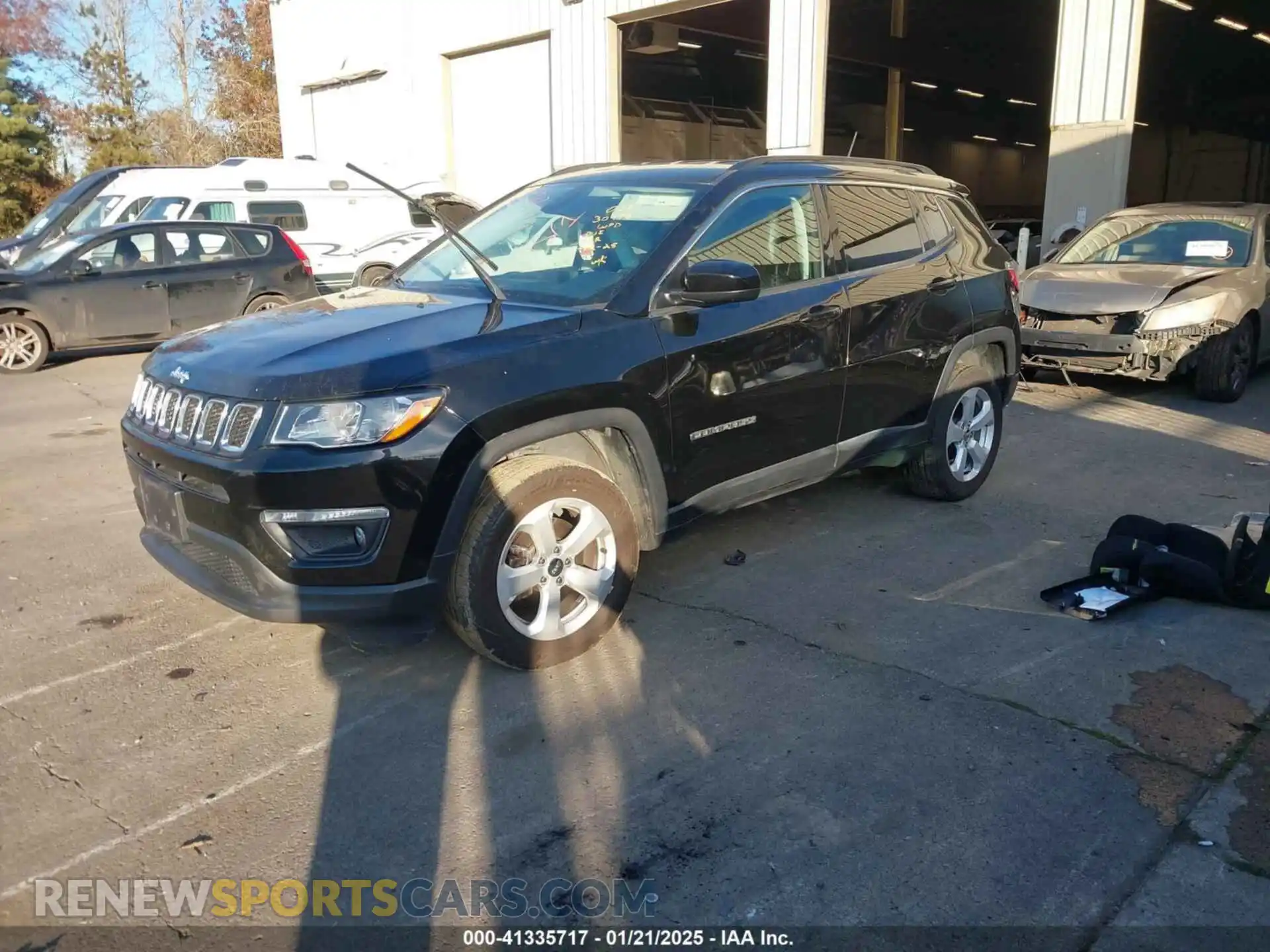 2 fotografías del automóvil dañado 3C4NJDBB4MT600215 JEEP COMPASS 2021