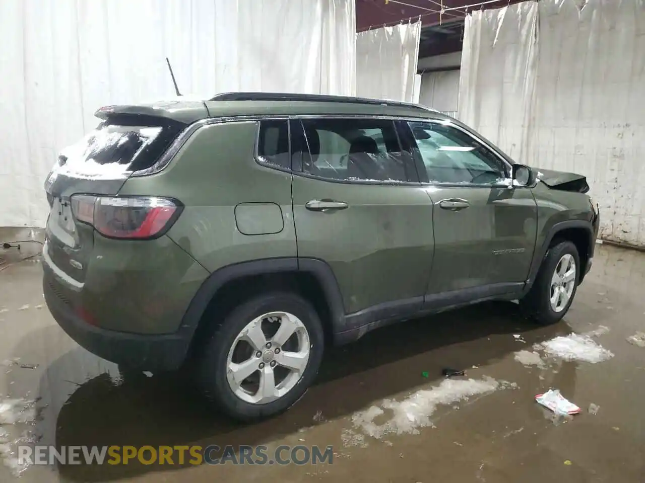 3 Photograph of a damaged car 3C4NJDBB7MT504806 JEEP COMPASS 2021
