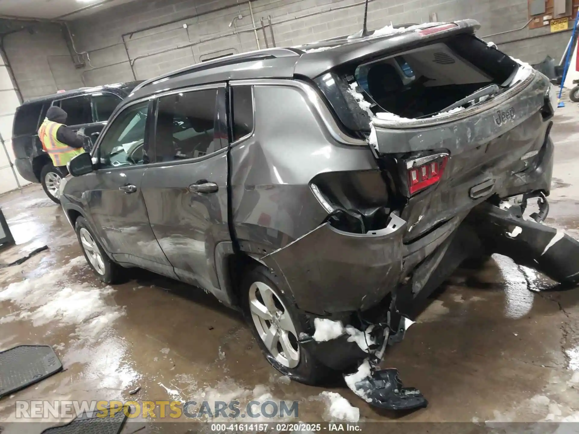 3 Photograph of a damaged car 3C4NJDBB7MT570076 JEEP COMPASS 2021