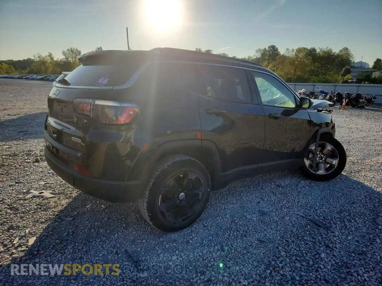 3 Photograph of a damaged car 3C4NJDBB7MT601598 JEEP COMPASS 2021