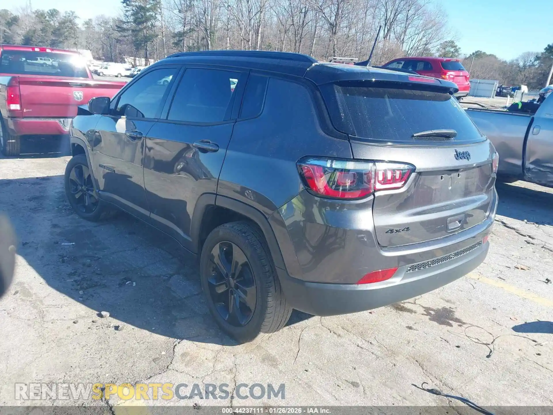 3 Photograph of a damaged car 3C4NJDBB8MT539791 JEEP COMPASS 2021