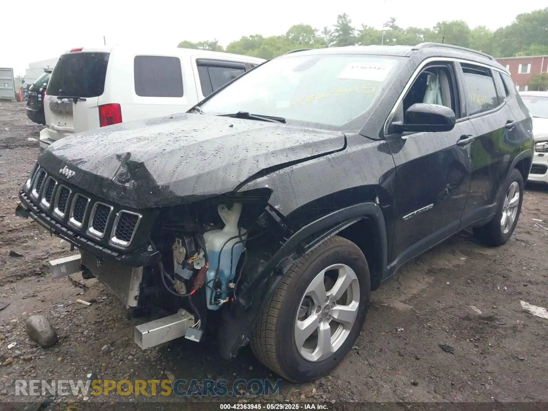 2 Photograph of a damaged car 3C4NJDBBXMT575577 JEEP COMPASS 2021