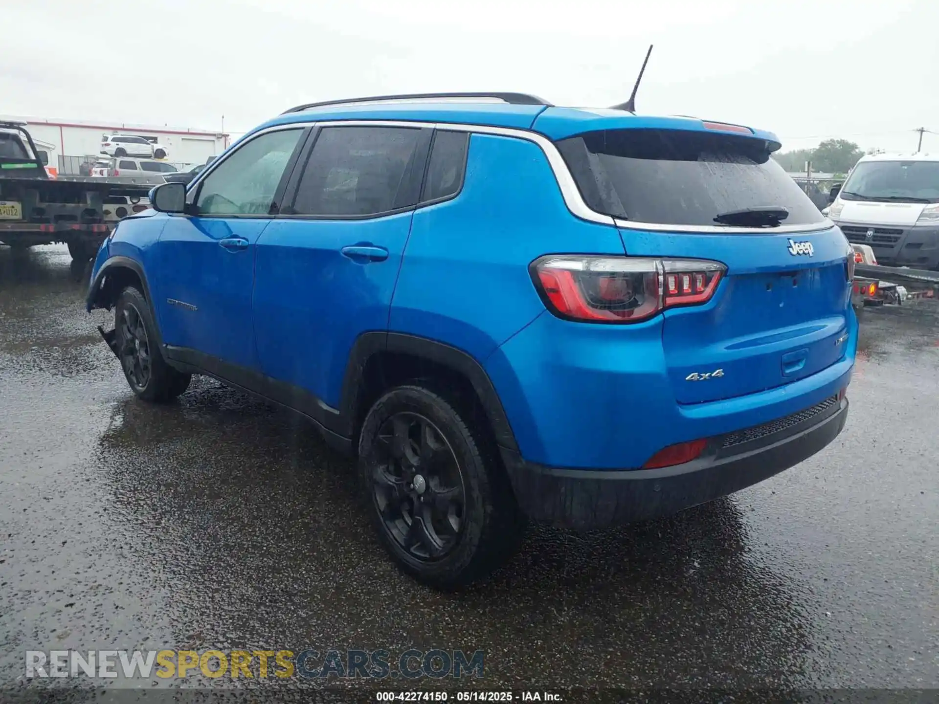 3 Photograph of a damaged car 3C4NJDCB1MT553336 JEEP COMPASS 2021
