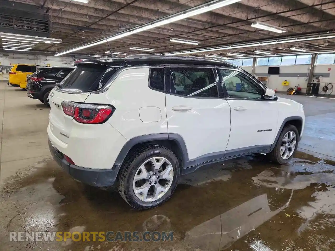 3 Photograph of a damaged car 3C4NJDCB2MT604536 JEEP COMPASS 2021