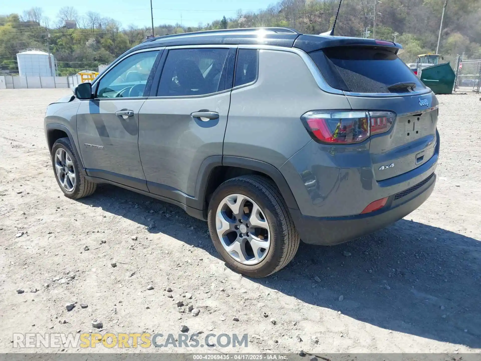 3 Photograph of a damaged car 3C4NJDCB5MT522249 JEEP COMPASS 2021