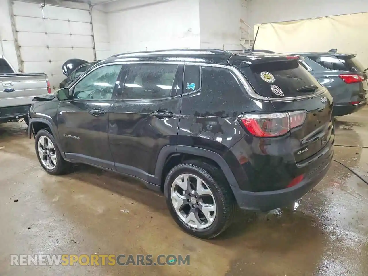 2 fotografías del automóvil dañado 3C4NJDCB6MT517755 JEEP COMPASS 2021