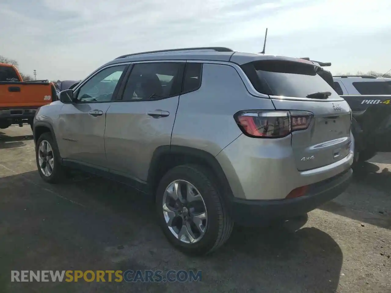 2 Photograph of a damaged car 3C4NJDCB6MT528495 JEEP COMPASS 2021