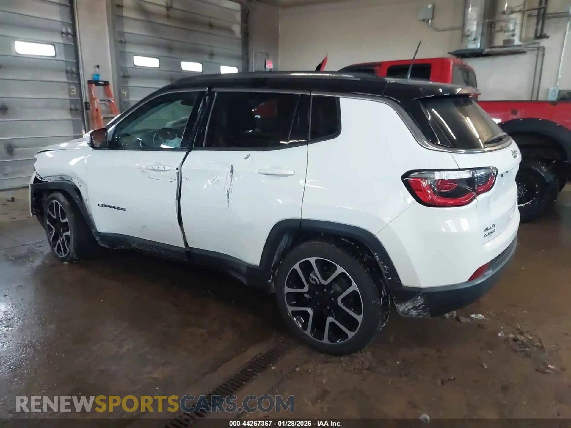 3 Photograph of a damaged car 3C4NJDCB7MT581416 JEEP COMPASS 2021