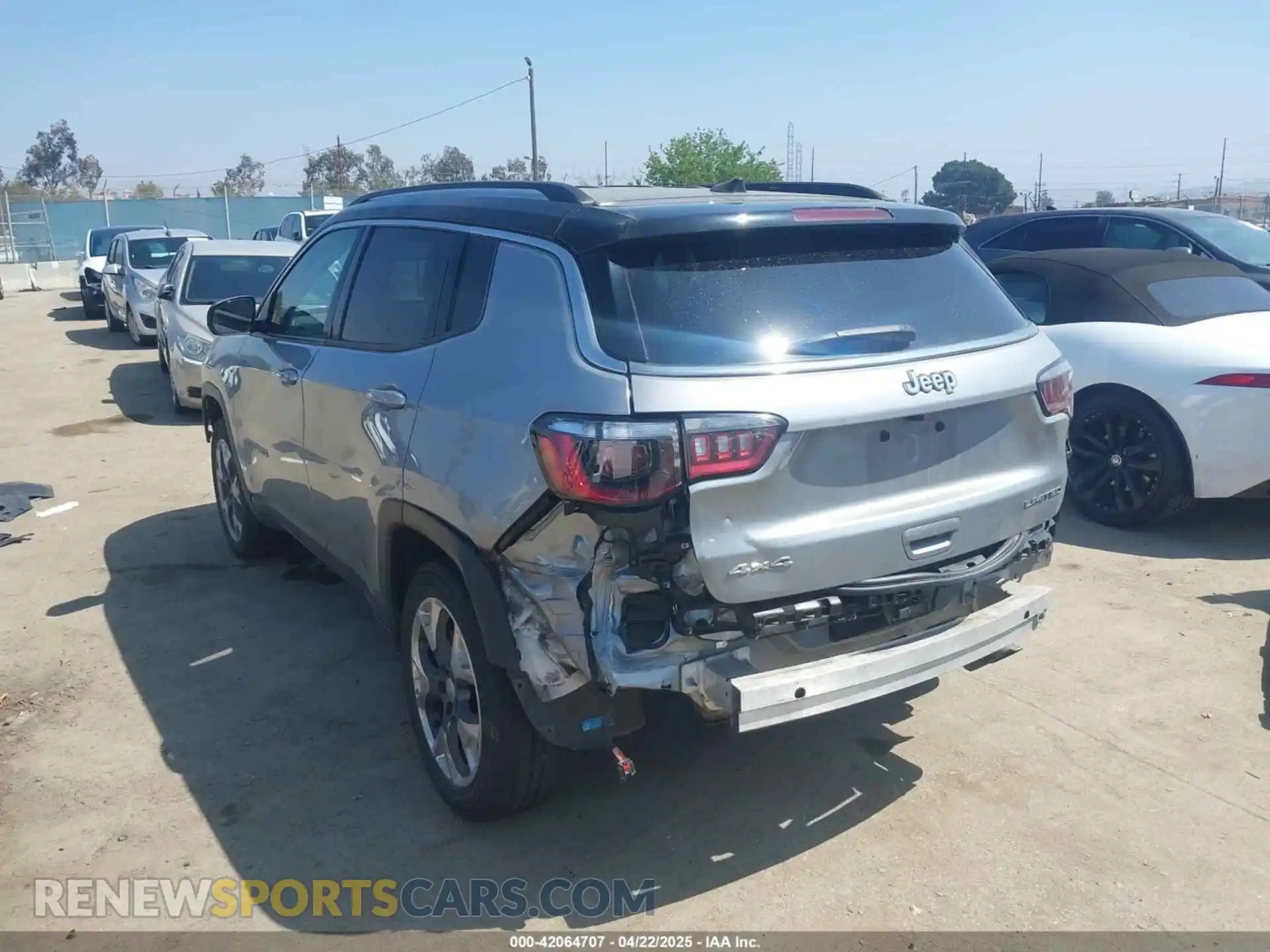 3 Photograph of a damaged car 3C4NJDCB8MT595535 JEEP COMPASS 2021