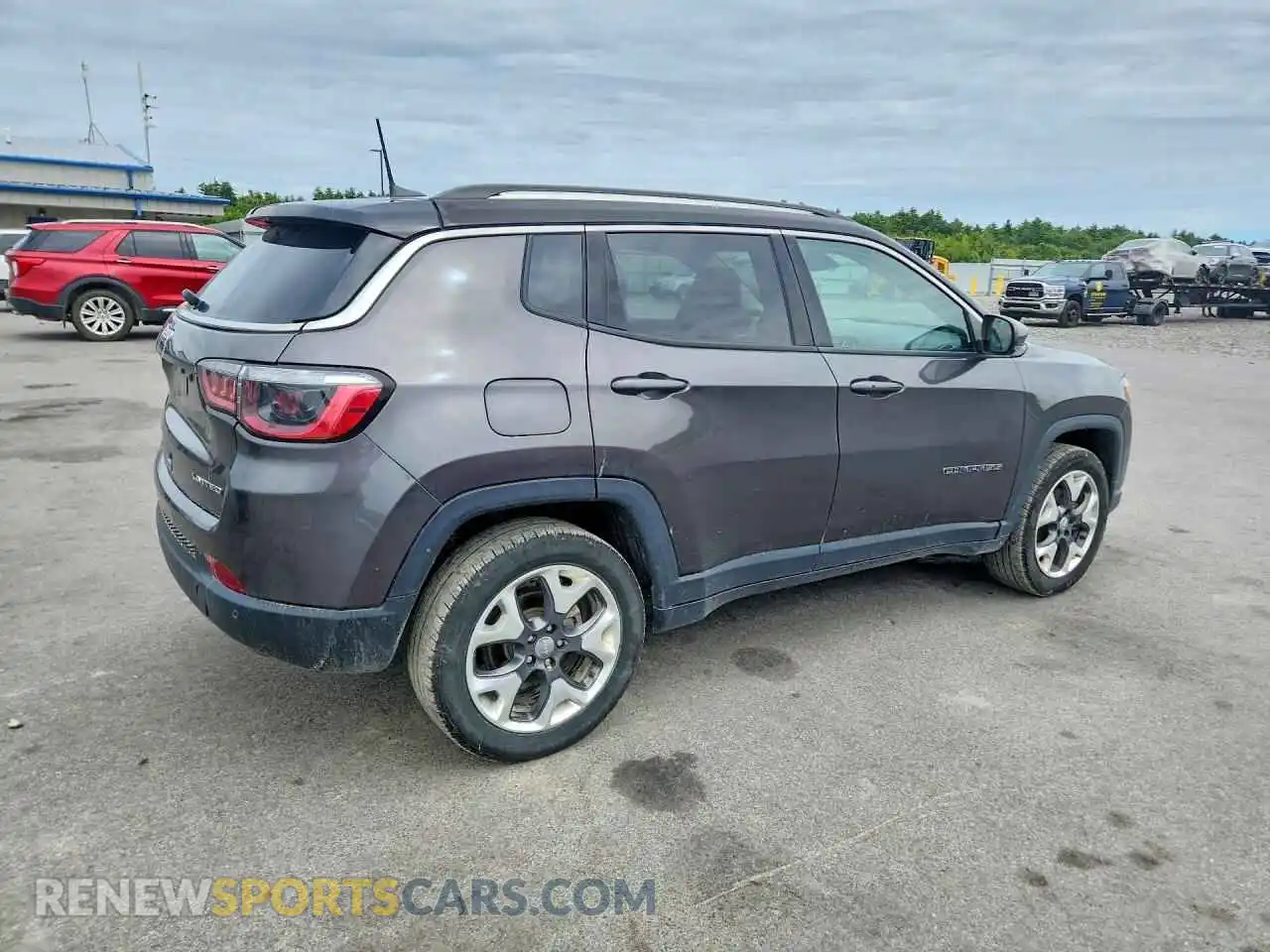 3 Photograph of a damaged car 3C4NJDCB9MT605103 JEEP COMPASS 2021