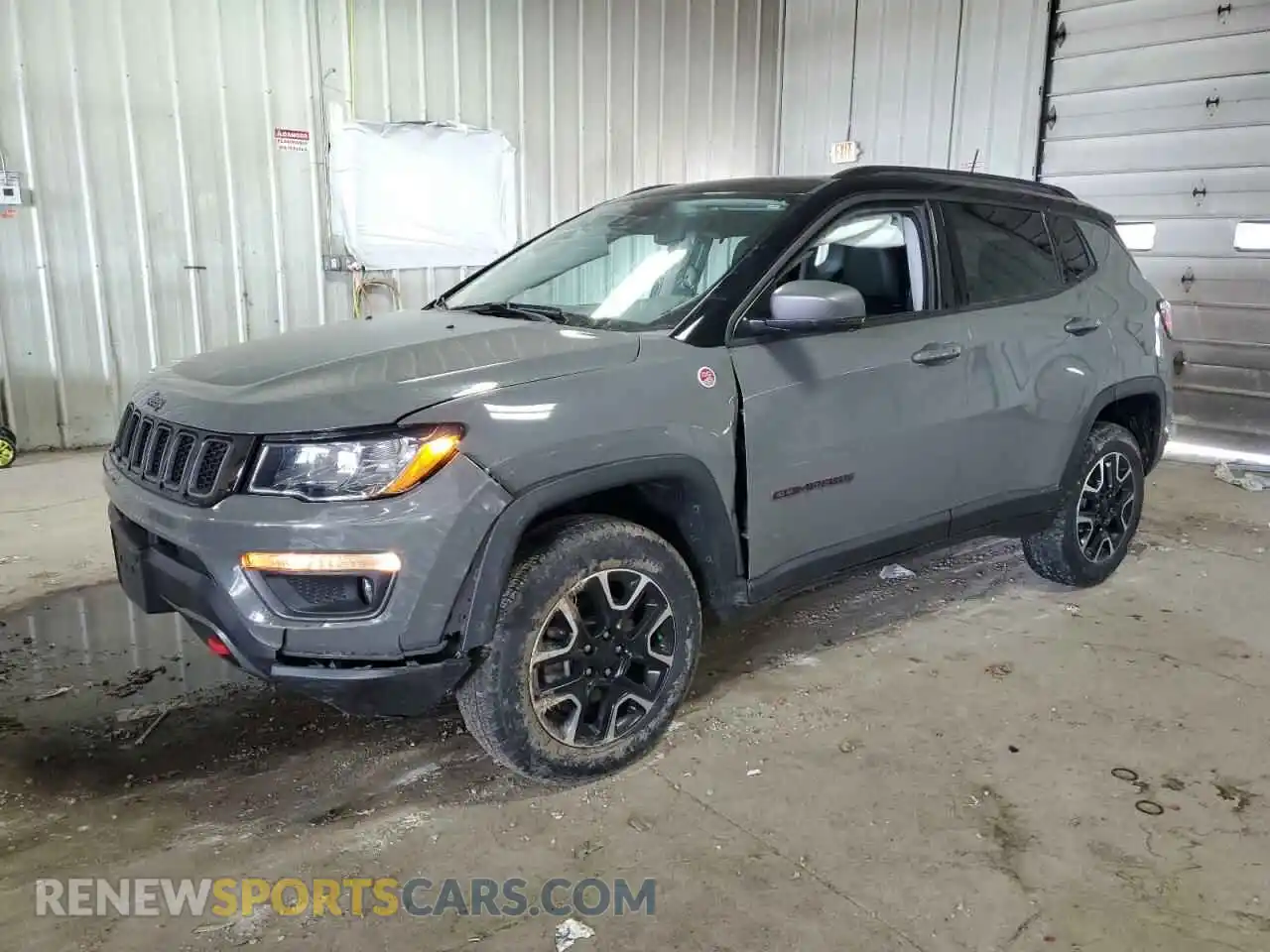 1 Photograph of a damaged car 3C4NJDDB0MT519273 JEEP COMPASS 2021
