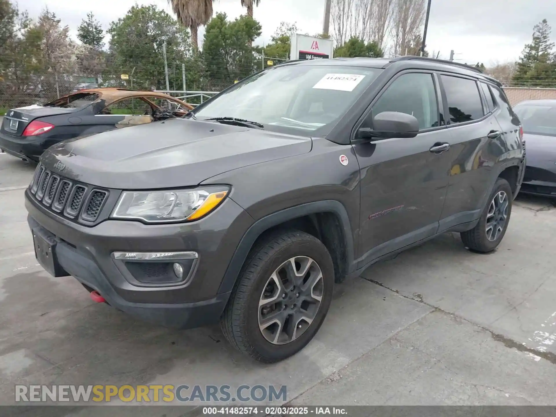 2 Photograph of a damaged car 3C4NJDDB1MT564870 JEEP COMPASS 2021