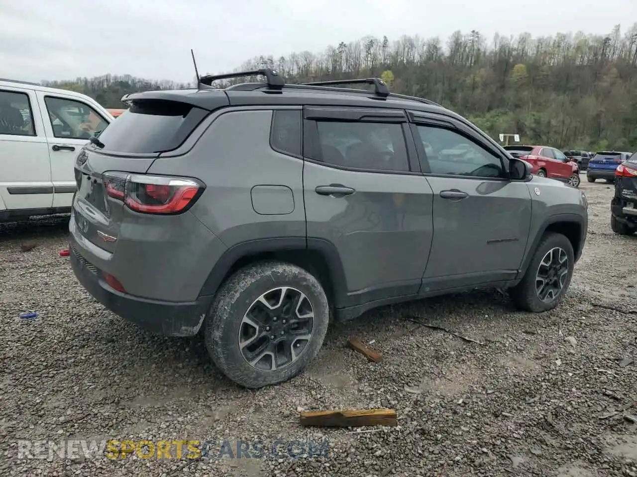 3 Photograph of a damaged car 3C4NJDDB2MT566157 JEEP COMPASS 2021