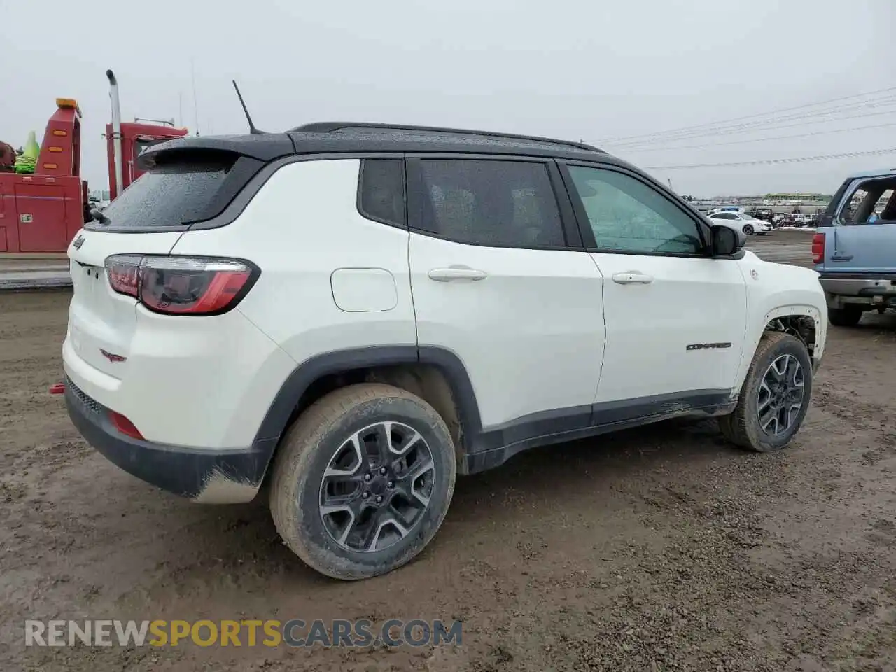 3 Photograph of a damaged car 3C4NJDDB5MT590369 JEEP COMPASS 2021