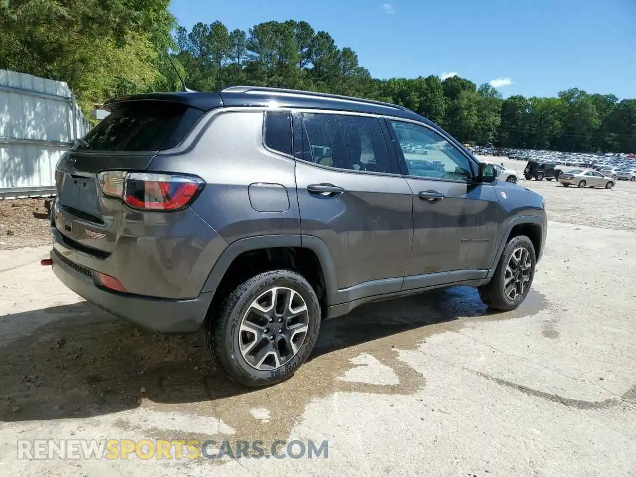 3 Photograph of a damaged car 3C4NJDDB7MT598280 JEEP COMPASS 2021