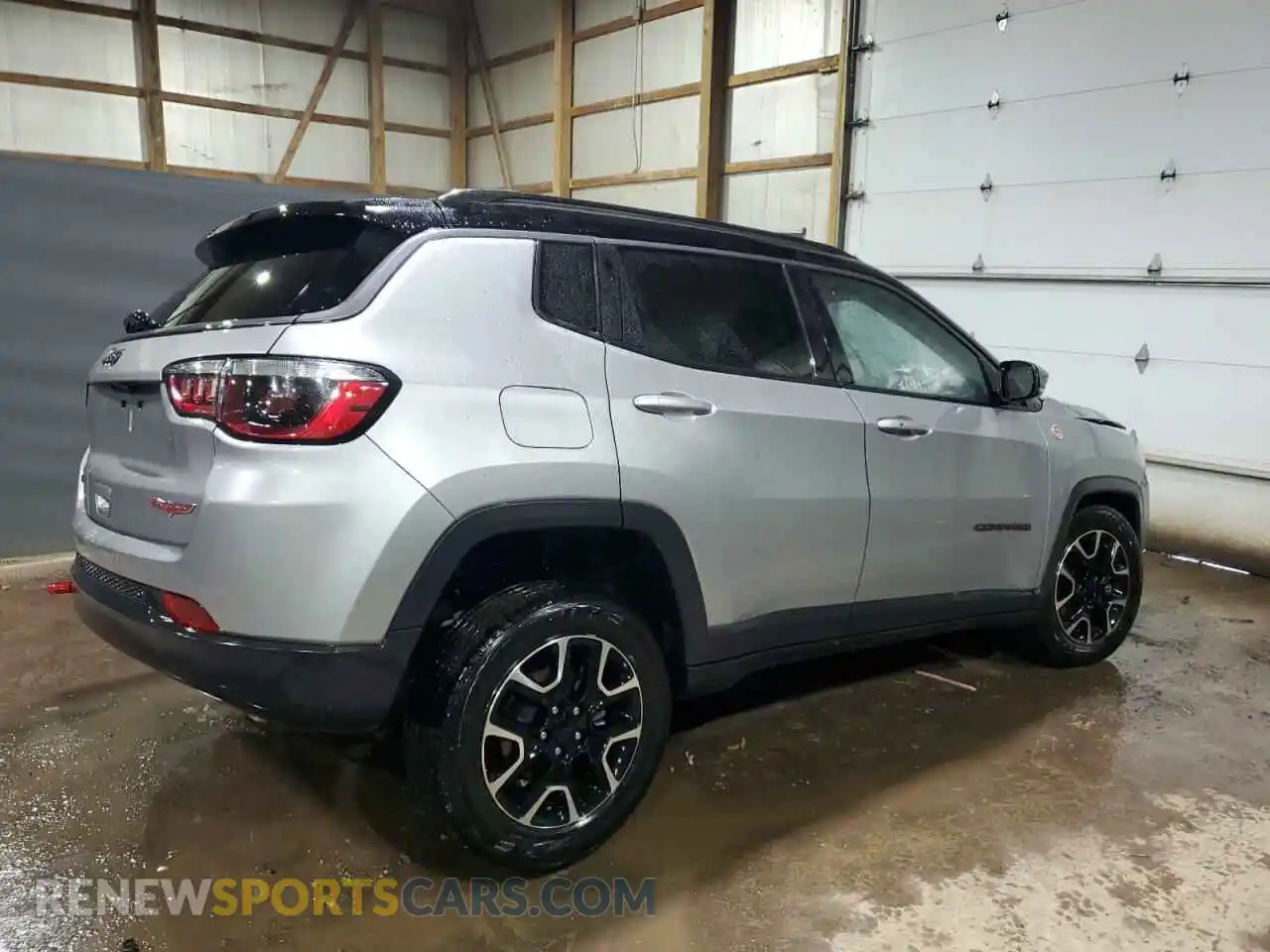 3 Photograph of a damaged car 3C4NJDDB9MT572344 JEEP COMPASS 2021