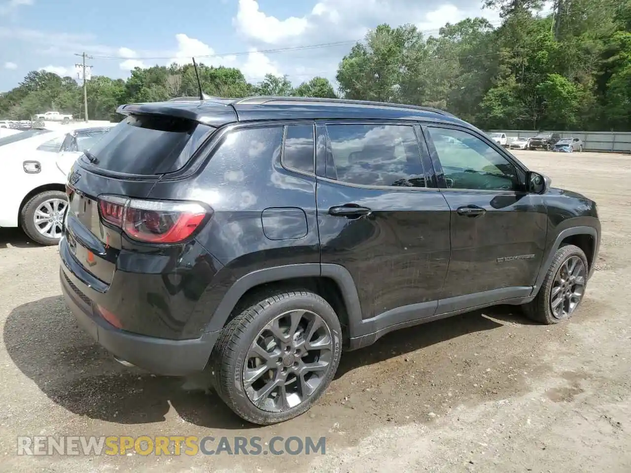 3 Photograph of a damaged car 3C4NJDEB0MT535553 JEEP COMPASS 2021