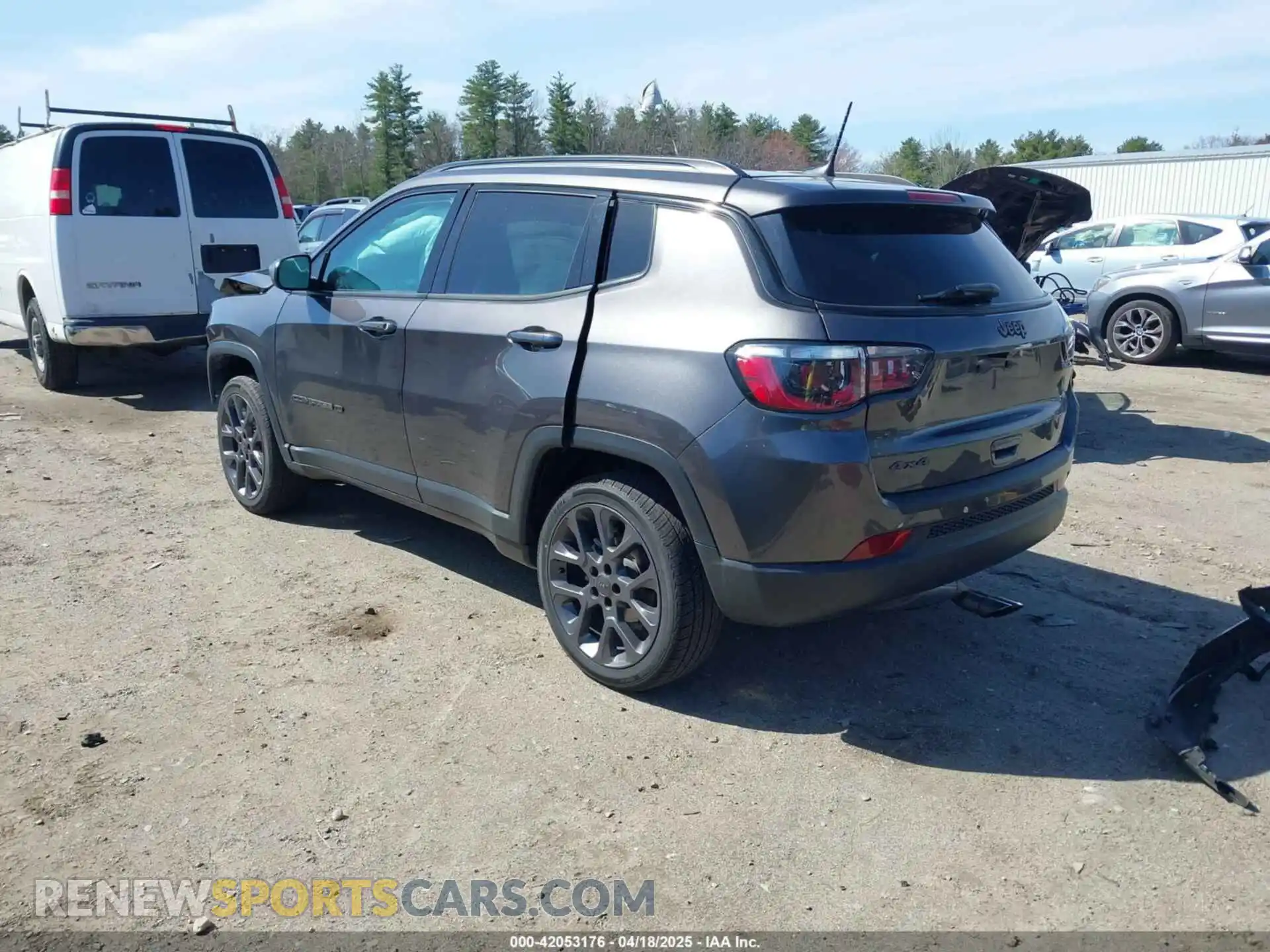 3 Photograph of a damaged car 3C4NJDEB1MT603763 JEEP COMPASS 2021
