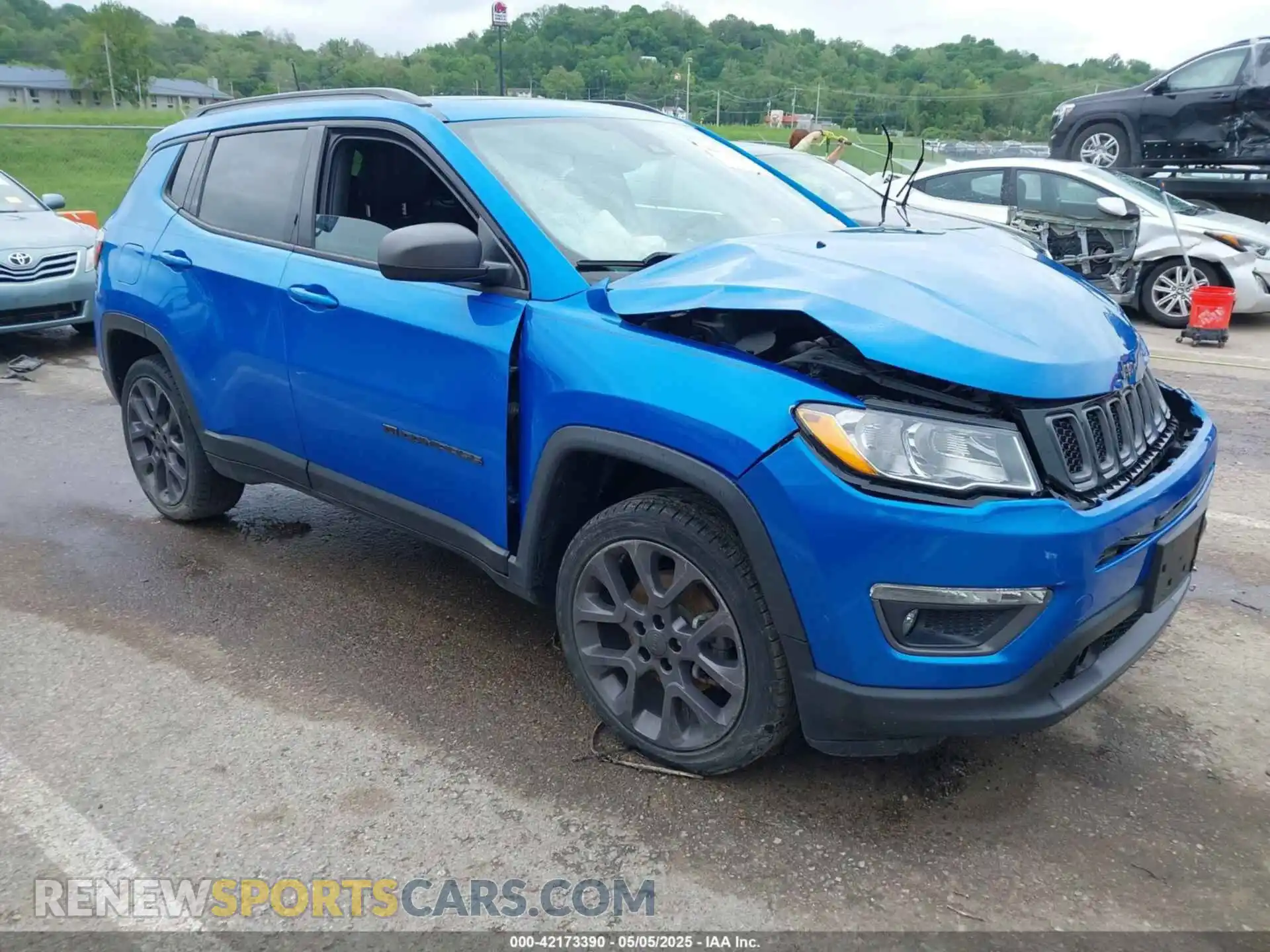 1 Photograph of a damaged car 3C4NJDEB4MT519257 JEEP COMPASS 2021