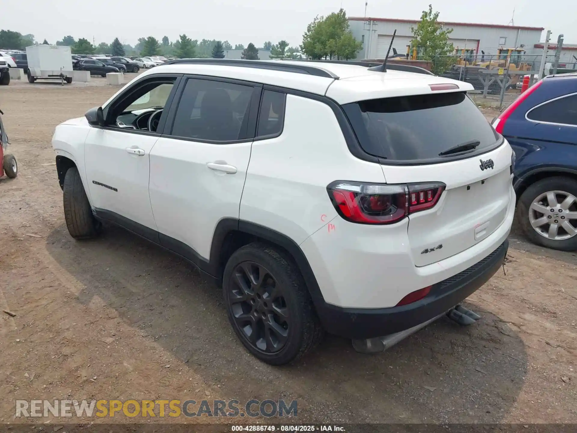 3 Photograph of a damaged car 3C4NJDEB5MT513242 JEEP COMPASS 2021