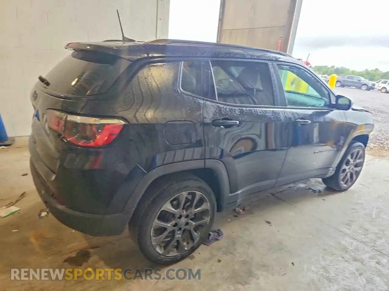 3 Photograph of a damaged car 3C4NJDEB7MT601645 JEEP COMPASS 2021