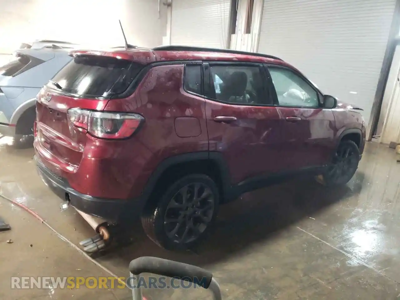 3 Photograph of a damaged car 3C4NJDEB9MT595010 JEEP COMPASS 2021