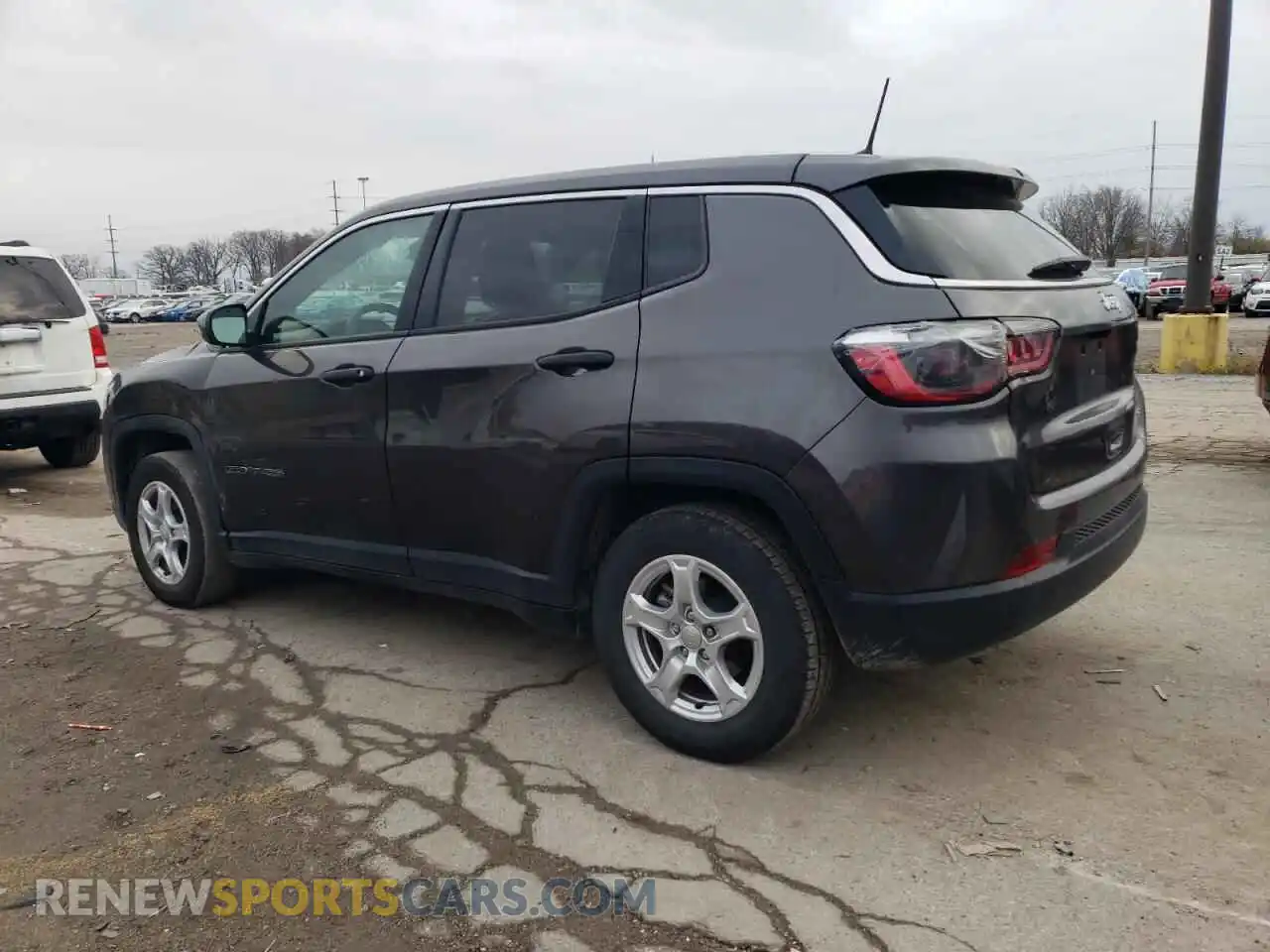 2 Photograph of a damaged car 3C4NJCAB0NT224836 JEEP COMPASS 2022