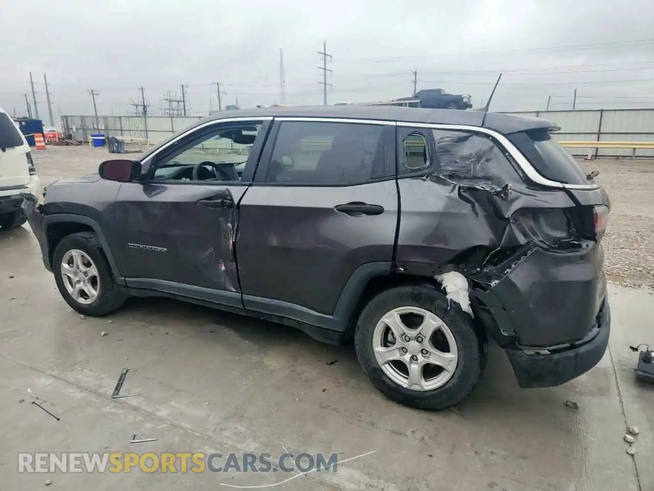 2 Photograph of a damaged car 3C4NJCAB2NT167961 JEEP COMPASS 2022