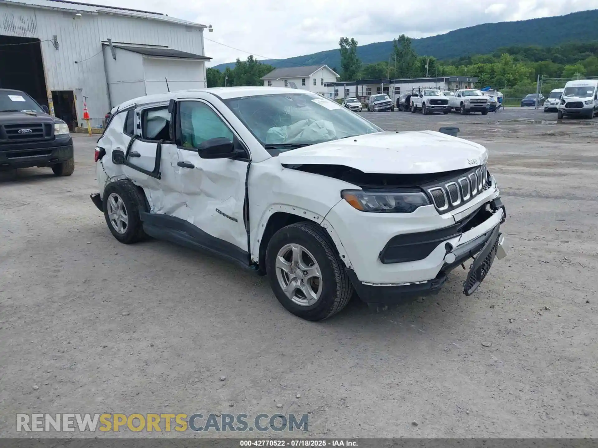 1 Photograph of a damaged car 3C4NJCAB3NT101130 JEEP COMPASS 2022