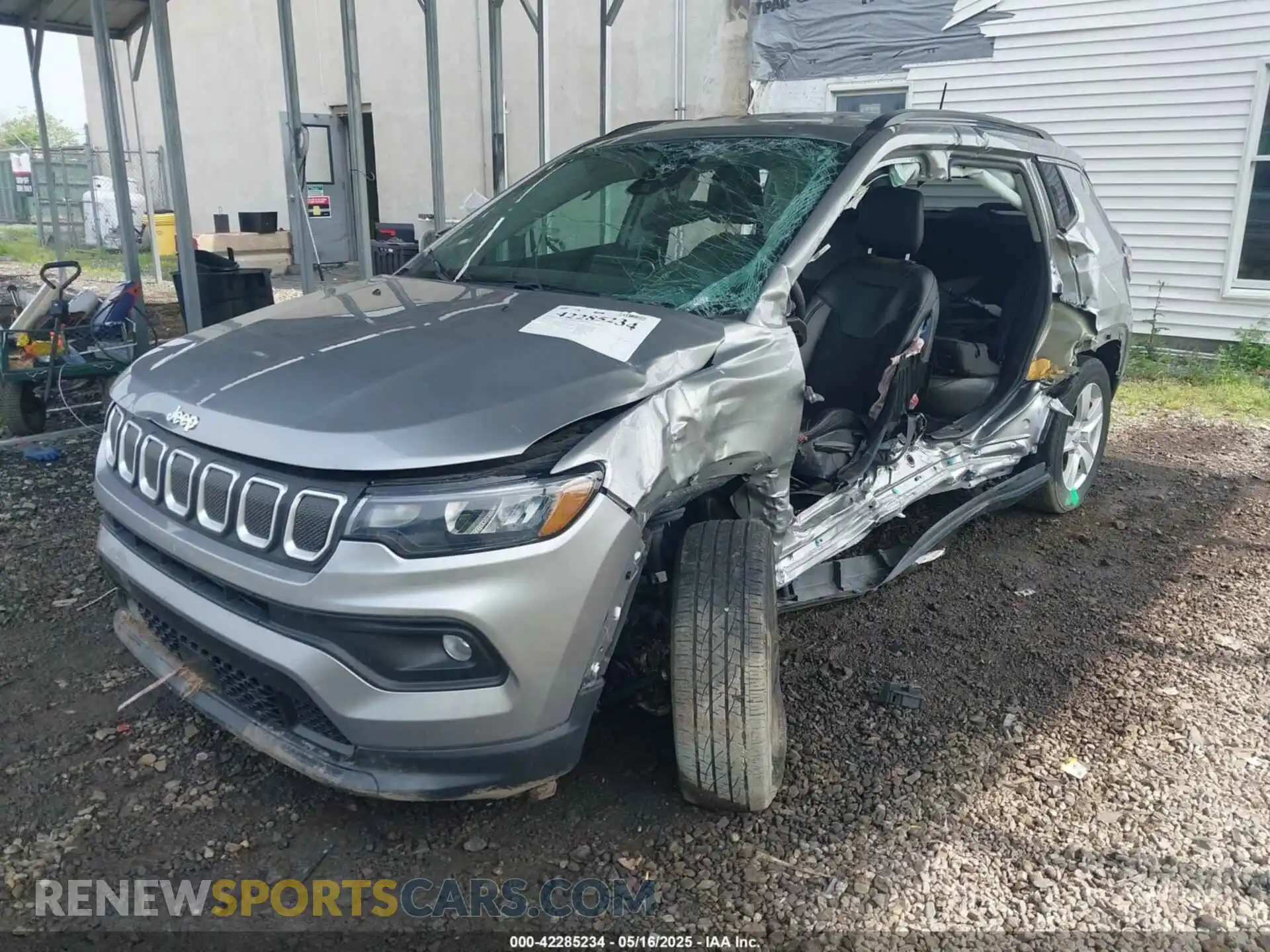 2 fotografías del automóvil dañado 3C4NJCBB0NT140157 JEEP COMPASS 2022
