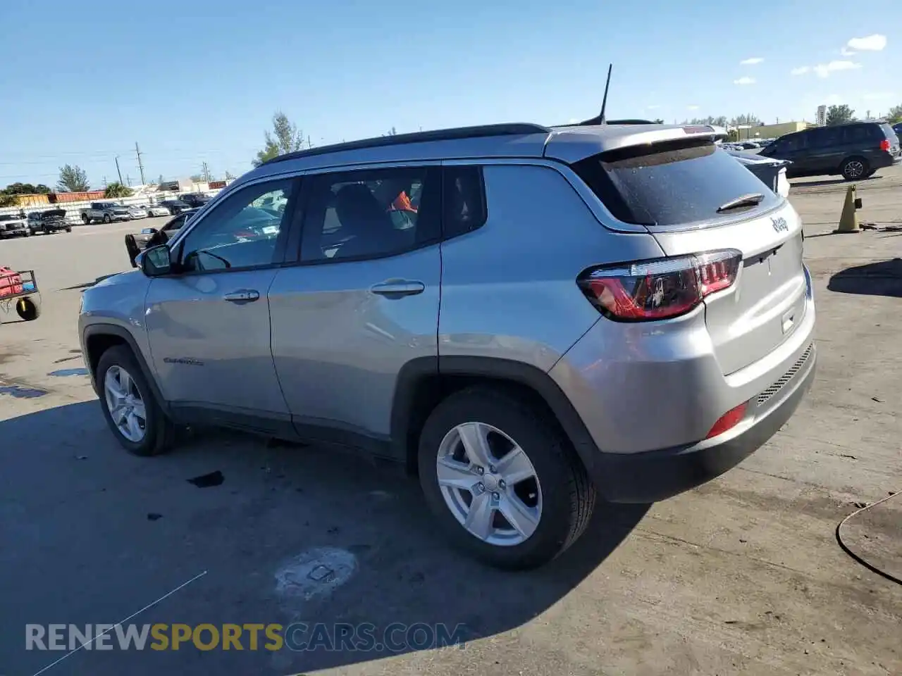 2 fotografías del automóvil dañado 3C4NJCBB0NT234894 JEEP COMPASS 2022
