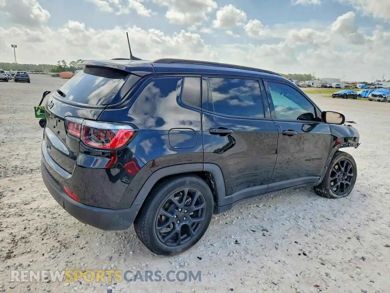 3 Photograph of a damaged car 3C4NJCBB1NT177993 JEEP COMPASS 2022