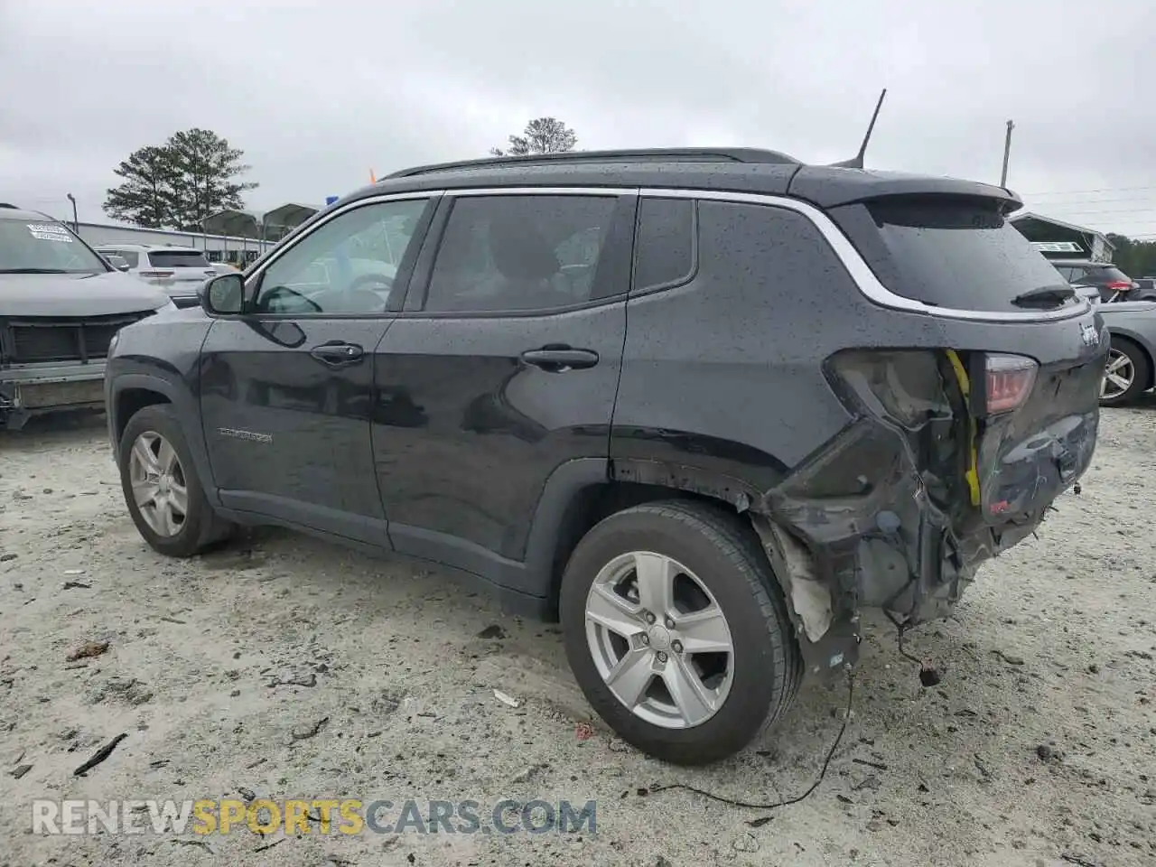 2 Photograph of a damaged car 3C4NJCBB1NT218123 JEEP COMPASS 2022
