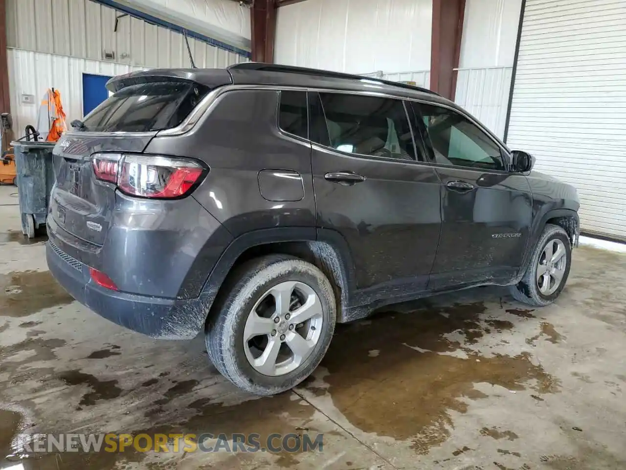 3 Photograph of a damaged car 3C4NJCBB1NT220129 JEEP COMPASS 2022