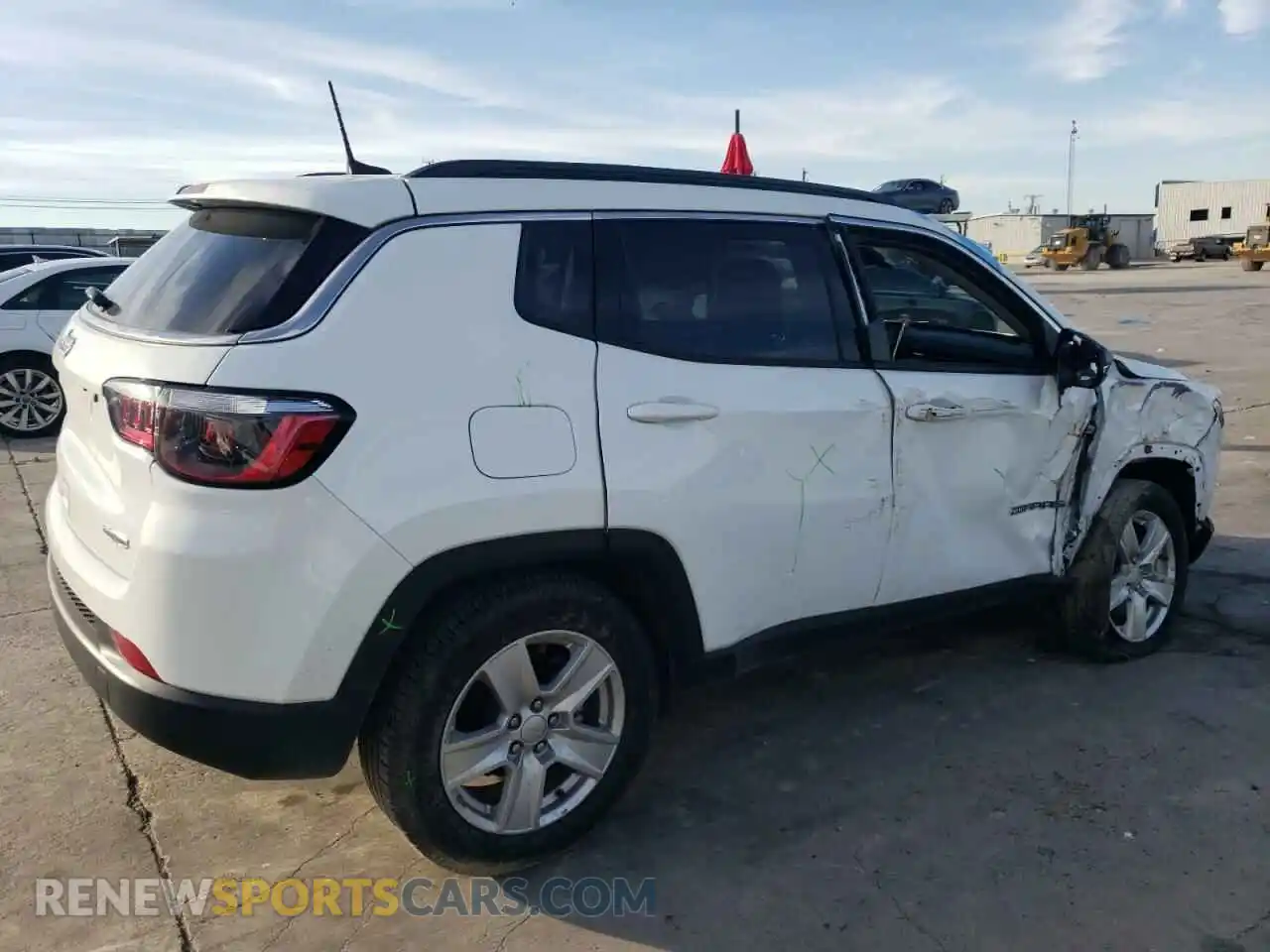 3 Photograph of a damaged car 3C4NJCBB3NT205261 JEEP COMPASS 2022