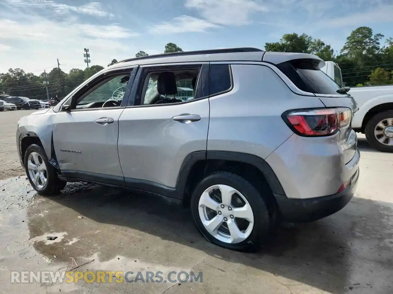2 Photograph of a damaged car 3C4NJCBB4NT177809 JEEP COMPASS 2022