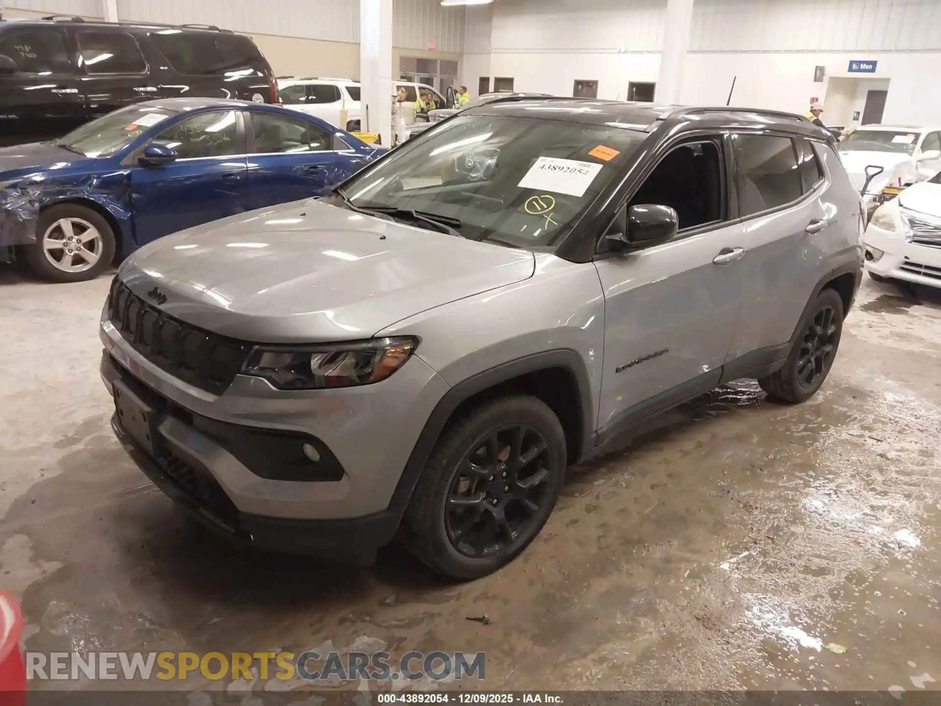 2 Photograph of a damaged car 3C4NJCBB4NT198403 JEEP COMPASS 2022